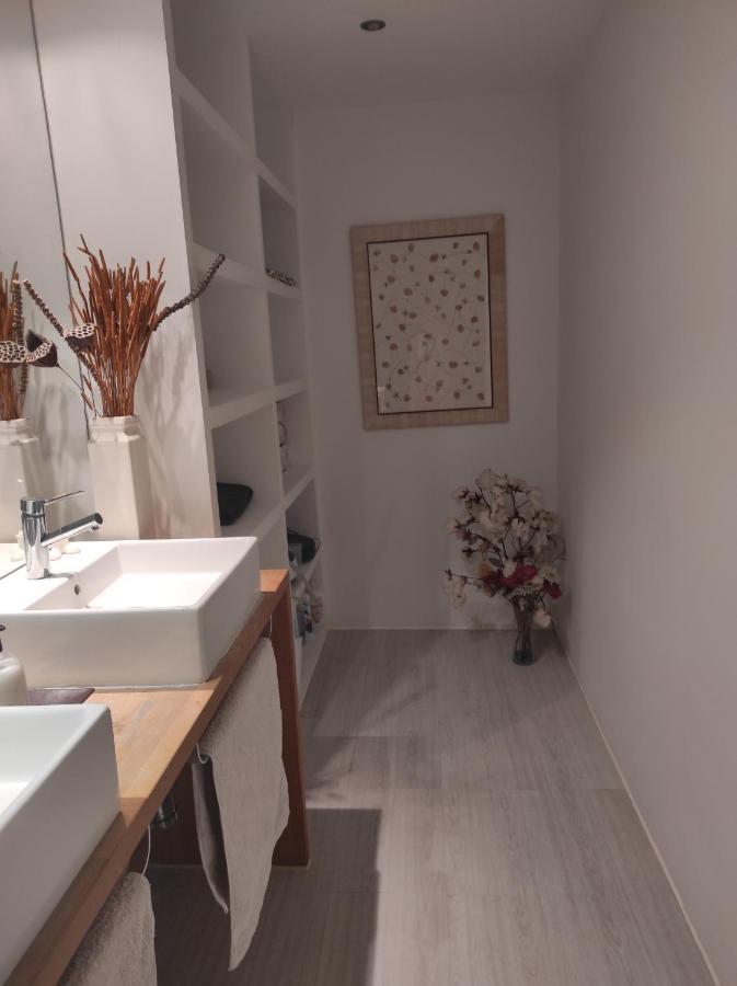 Habitacion Y Bano En Planta Independiente En Centro De Sevilla Exteriör bild